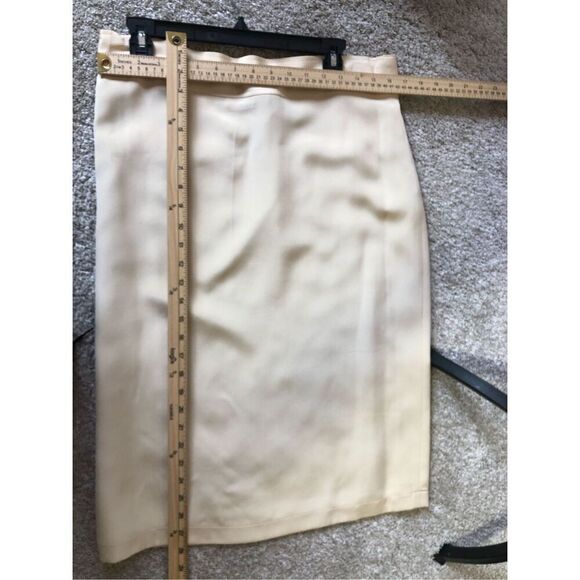 Ralph Lauren Black Label Women’s %100 Silk Cream Elegant Knee Length Silk Skirt - Picture 6 of 7